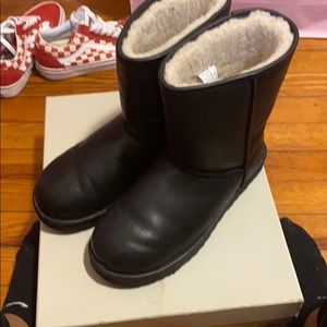 Women’s classic short cashmere black uggs